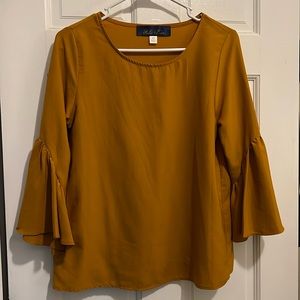 Blue rain mustard blouse